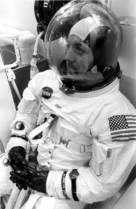 393px-Jack_Swigert_Apollo_13-70-H-475